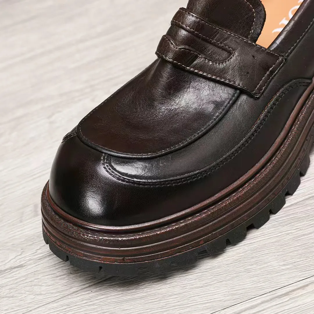Factory price 540 🕷️🕷️[Dior] Dior's new men's shoes are launched in Hong Kong counters. Official website 1:1 production. Original Italian patented cowhide + water-dyed 🐂 leather lining. Designed by European and American masters. Goodyear craftsmanship, washed cowhide, perfect shape to create counter quality, solid color rubber wear-resistant outsole and classic dazzling toe! Super versatile and very comfortable. High-end without losing taste, fashionable and novel! ! Absolute focus! Colors optional, code number 38-44 (45 customized)